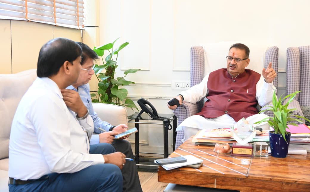 कृषि मंत्री गणेश जोशी ने की अतिवृष्टि के कारण किसानों की फसलों को हुए नुकसान की समीक्षा